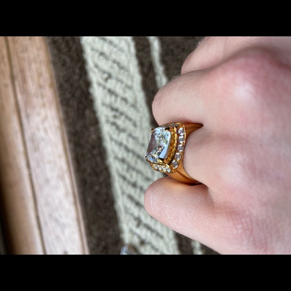 Simulated diamond gold tone ring - Picture 4 of 6